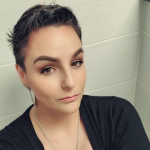 Meet your Posher, Therese